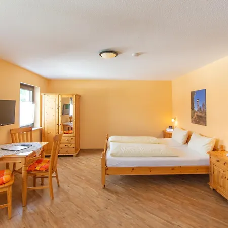 Zum Hohen Lohr Guest house Battenhausen
